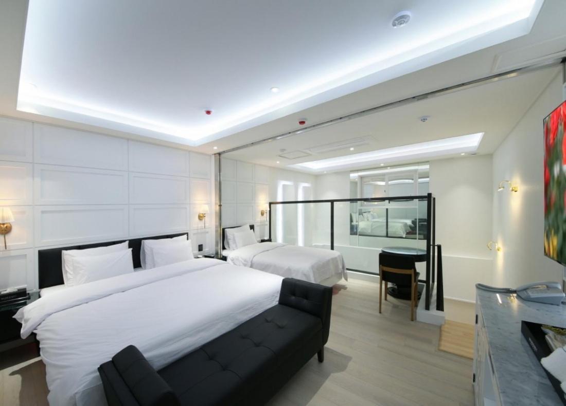 Wj Hotel Pool House Wonju Buitenkant foto