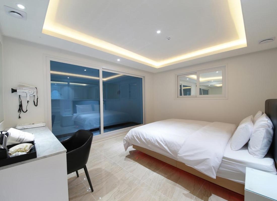 Wj Hotel Pool House Wonju Buitenkant foto
