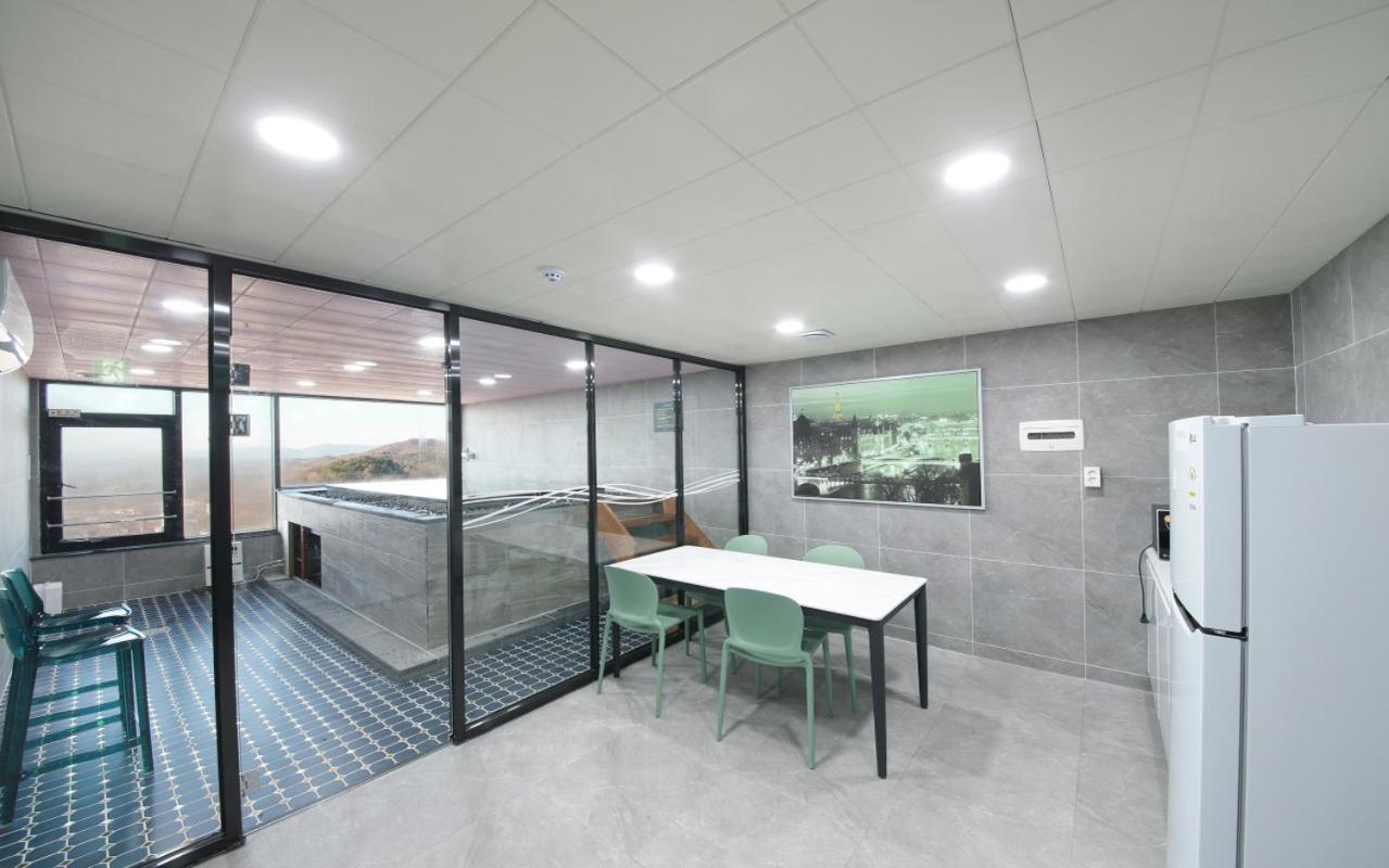 Wj Hotel Pool House Wonju Buitenkant foto